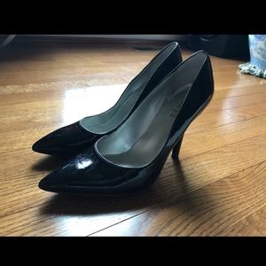 Guess Classic Black Heel